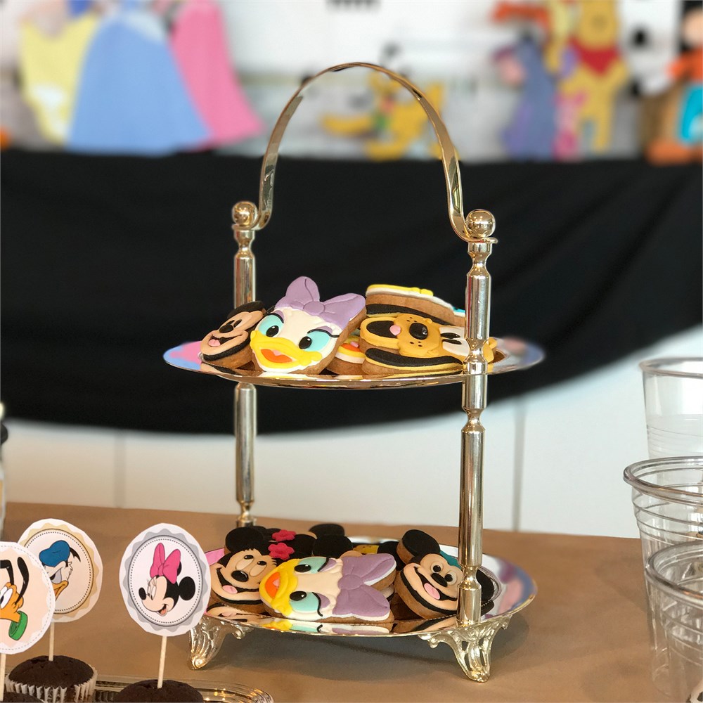 İki Katlı Yuvarlak Servis