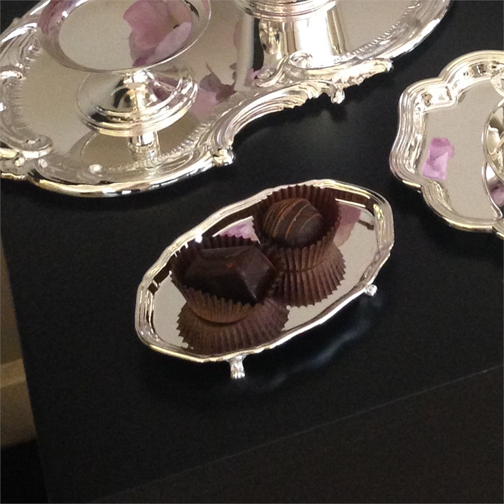 Kahve Sunumu Tuzluk Biberlik Tepsisi Gül Ayak