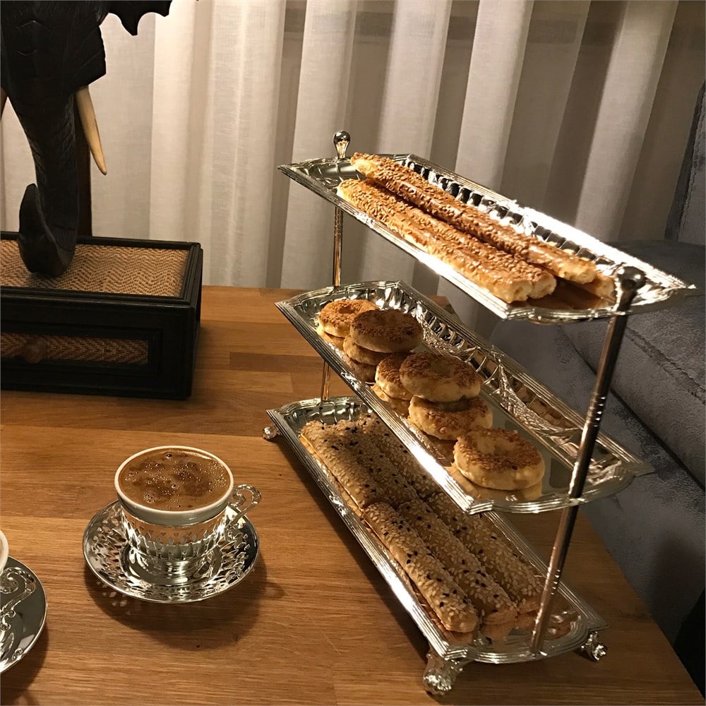Üç Katlı Dikdörtgen İki Çubuklu Paris Servis Makaronluk