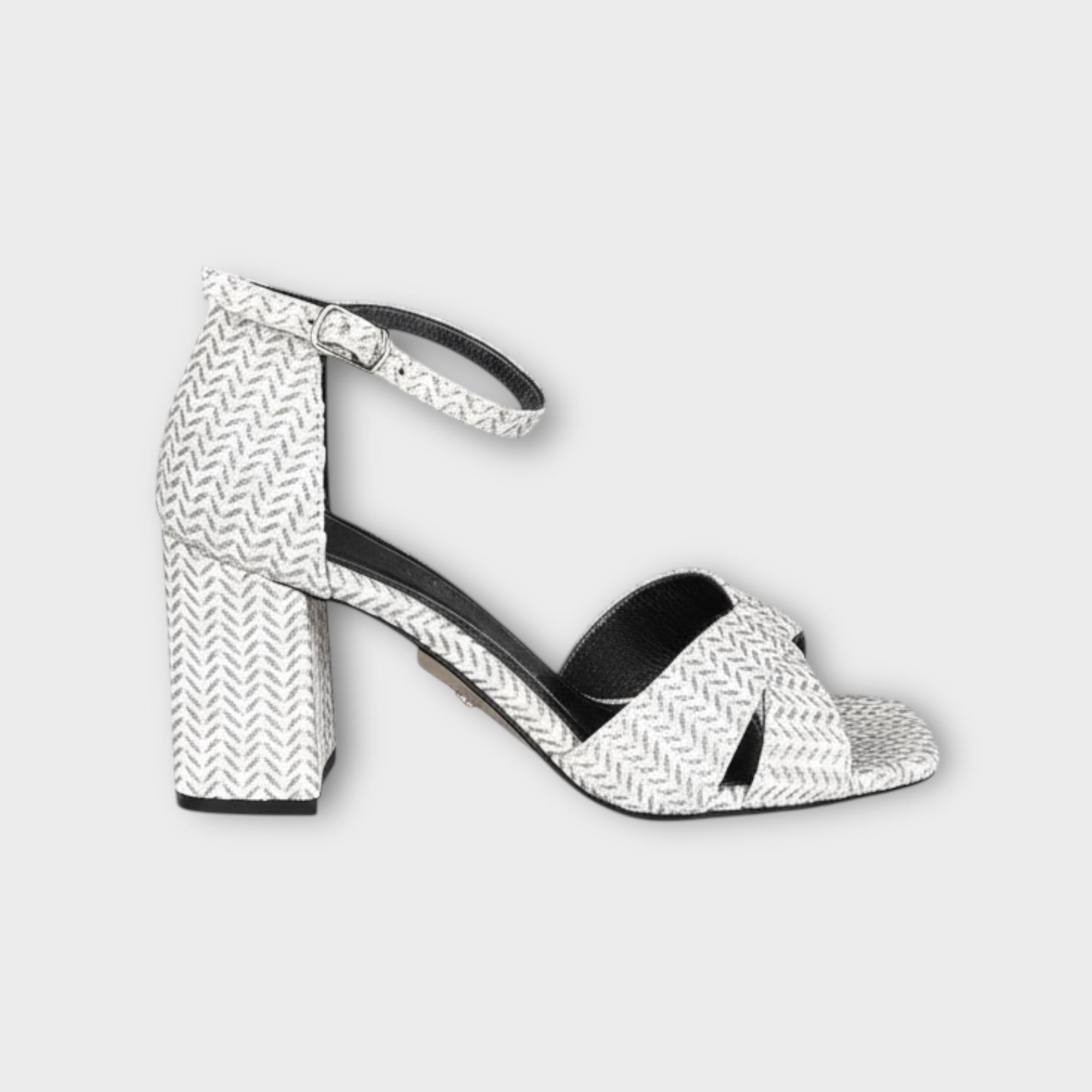 Kadın Bilekten Tokalı Abiye Ayakkabı Beyaz Sim