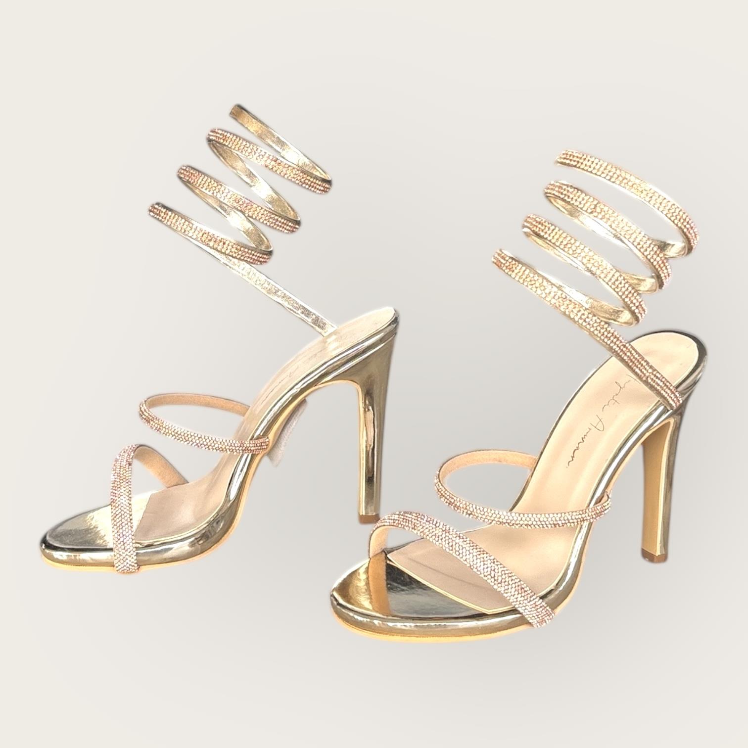 Kadın İnce Bantlı Bacağa Dolama Abiye Ayakkabı Altın Rugan