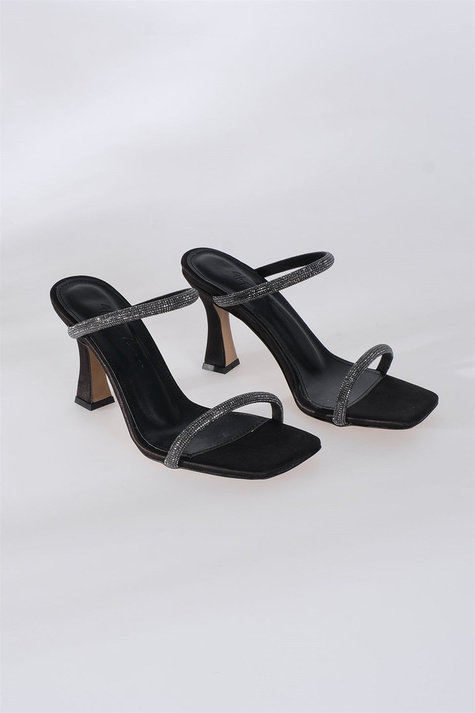Kadın Taşlı Çift Bantlı Arlası Açık Abiye Ayakkabı SİYAH SATEN