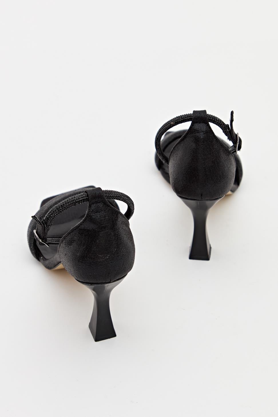 Kadın Tek Bant Bilekten Tokalı Abiye Ayakkabı SİYAH