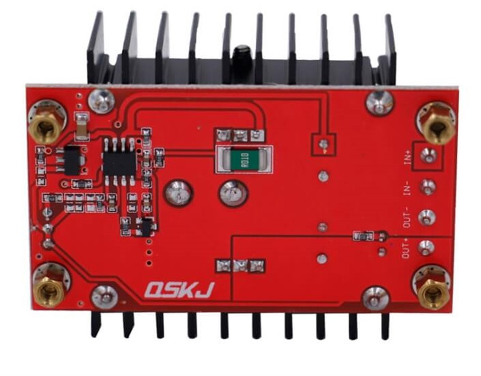  DC DC Konvertör 10V - 32V Giriş / 12V - 35V Çıkış 6A Yükseltici 