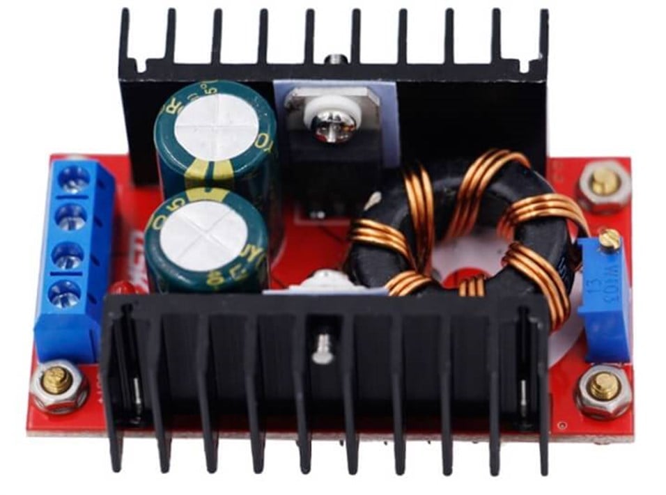  DC DC Konvertör 10V - 32V Giriş / 12V - 35V Çıkış 6A Yükseltici 