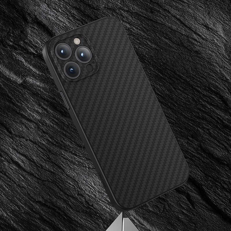 Apple iPhone 13 Pro Max Kılıf Karbon Fiber Benks Hybrid Kevlar Kapak