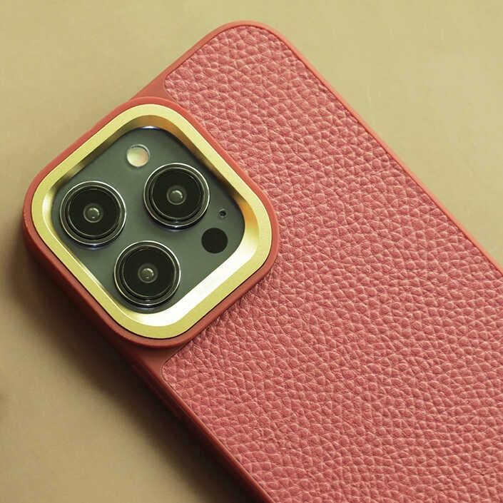 Apple iPhone 14 Kılıf Soft Deri Metal Kamera Çerçeveli ​Kajsa Litchi Kapak