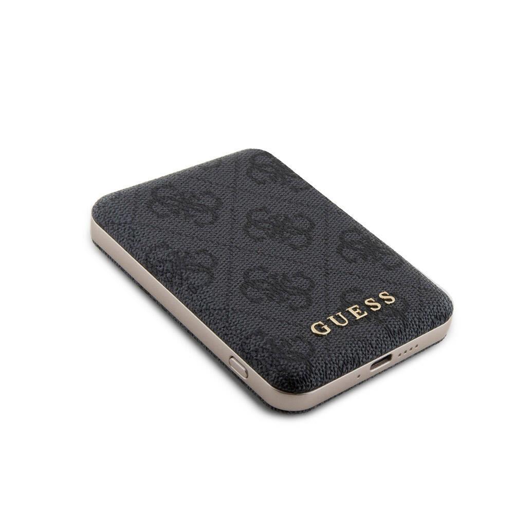 Apple iPhone 15 Pro Max Kılıf Guess Orjinal Lisanslı Magsafe Şarj Özellikli Yazı Logolu 4G Desenli Kapak + Powerbank 5000mAh 2in1 Set