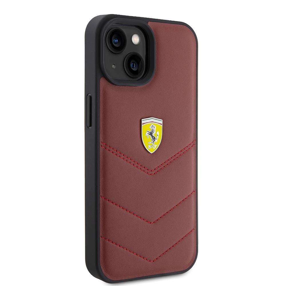 Apple iPhone 15 Kılıf Ferrari Orjinal Lisanslı Deri Dikişli Arka Yüzey Metal Logo Tasarımlı Kapak