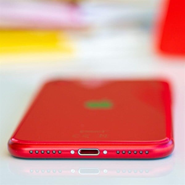 Cep Telefonları Apple iPhone SE 2020 64GB Aksesuarsız
