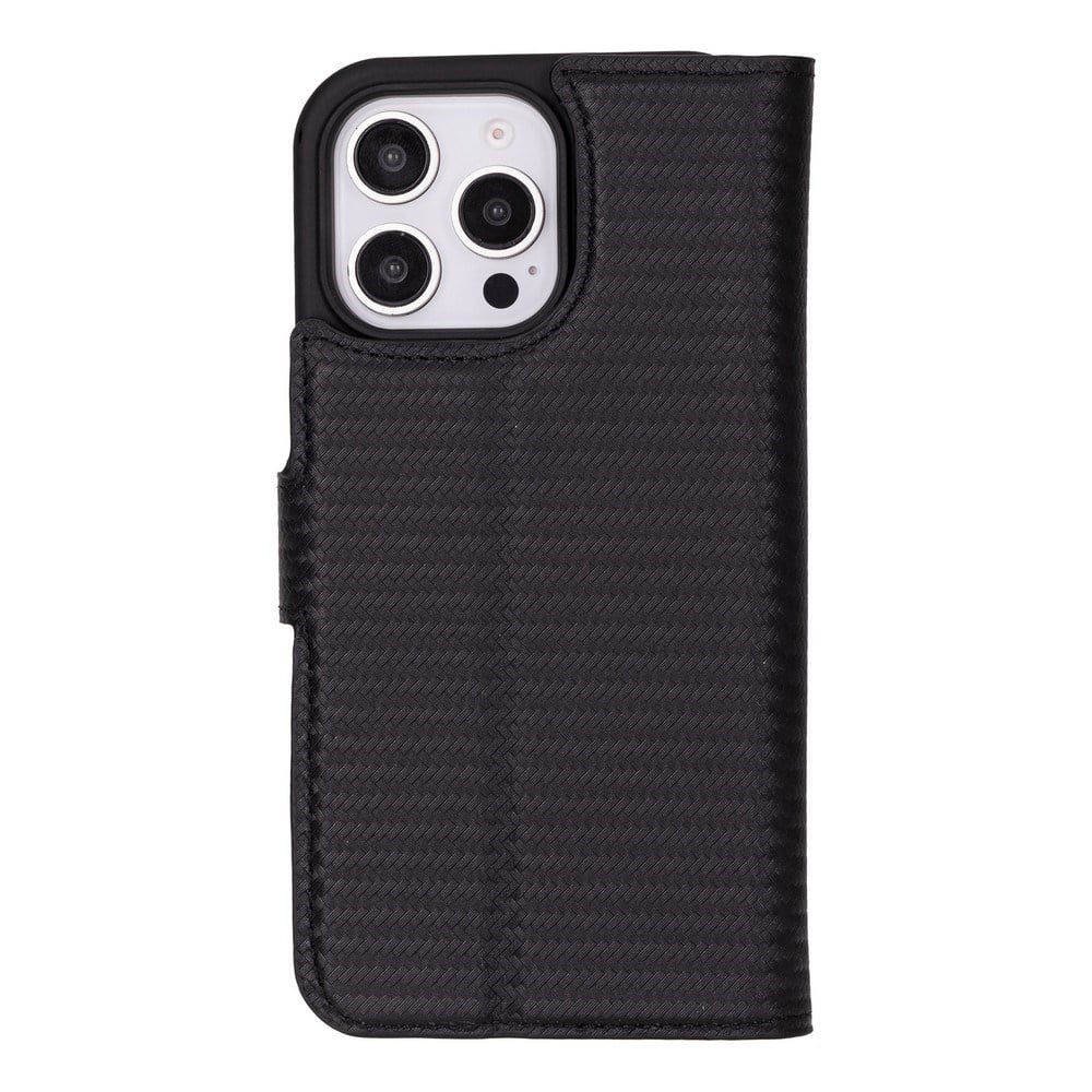 Cüzdan Taşıma Derdi Olmadan – iPhone 16 Pro Uyumlu Hakiki Deri El Yapımı Kart Yuvalı Kılıf (Karbon Siyah)