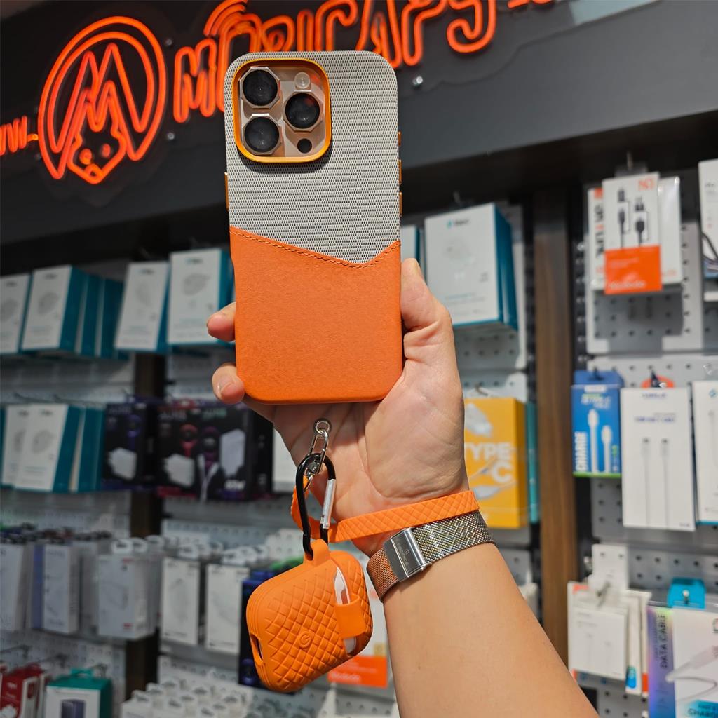 Apple Airpods 3. Nesil Mobicaps 3in1 Silikon Airpods Kılıfı