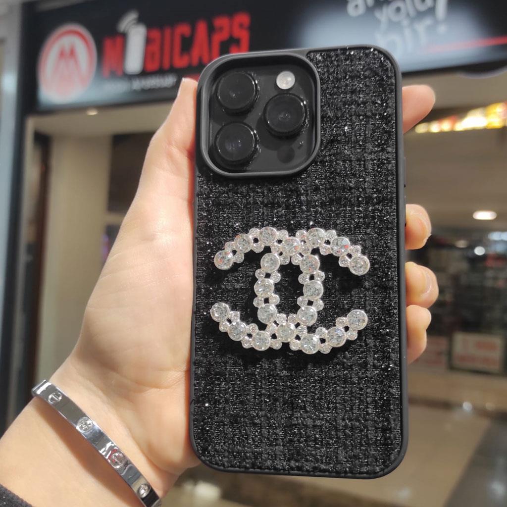 Apple iPhone 14 Pro Chanel Logolu Kumaş Kaplamalı Telefon Kılıfı