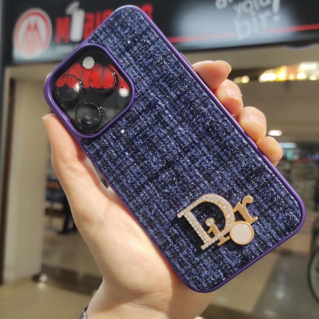 Apple iPhone 15 Pro Dior Logolu Kumaş Kaplamalı Telefon Kılıfı