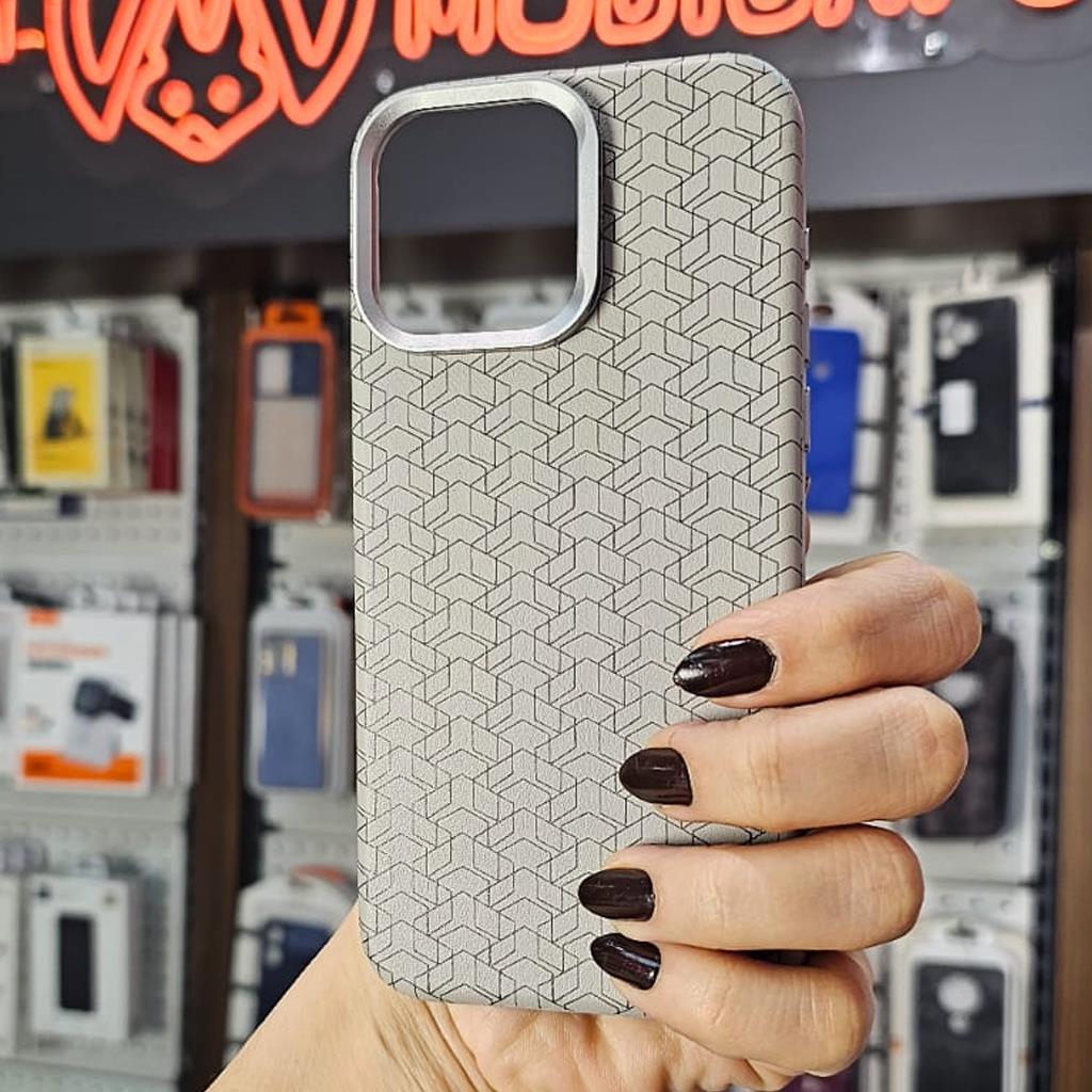 Apple Iphone 16 Pro Rombica Maze Gizli Magsafe Mika Kılıf
