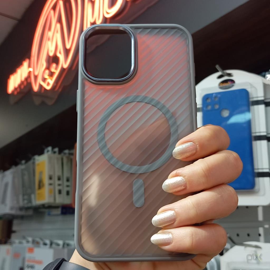 İphone 16 Plus Magsafe Özellikli Matrix Kapak