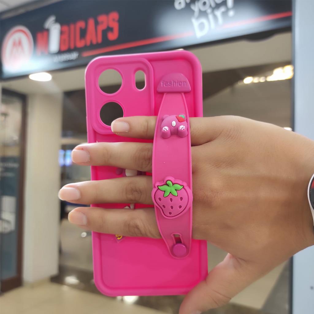 Redmi 13C Neşeli Tutamaçlı Silikon Kılıf