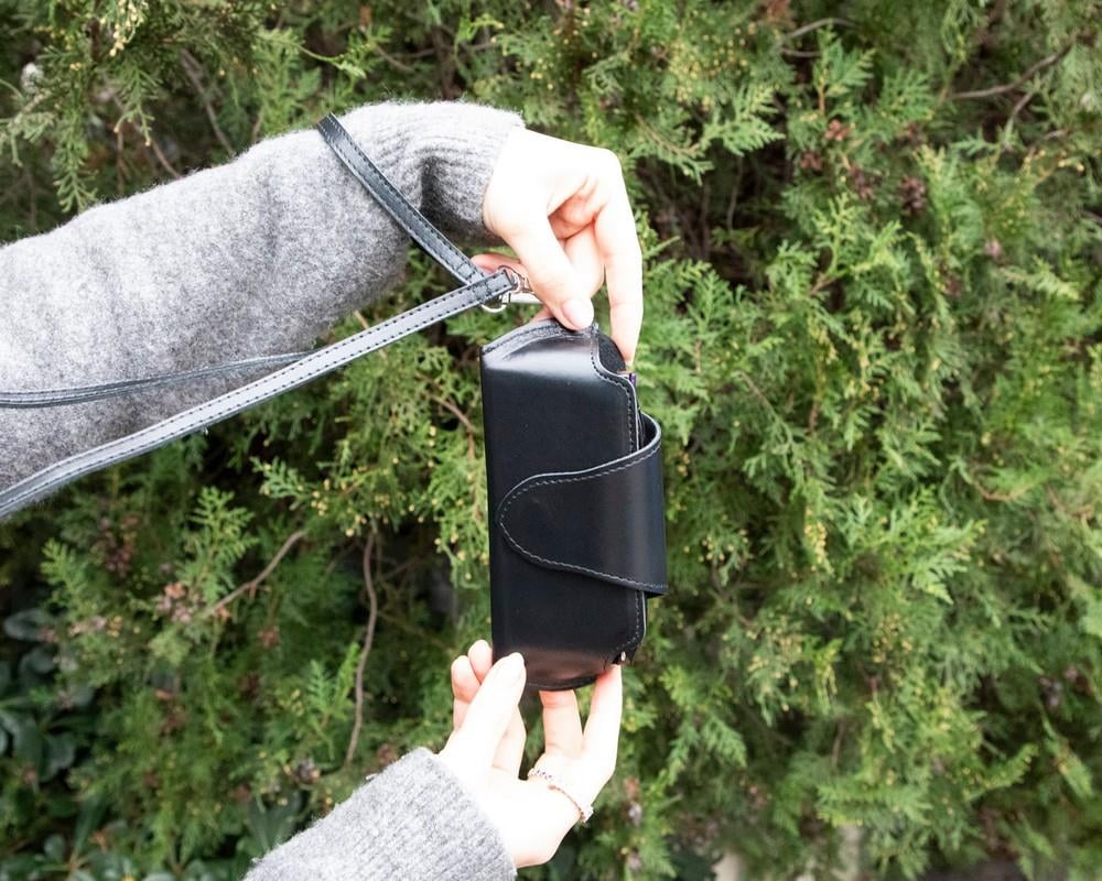 Riviera Deri Askılı Gözlük Kılıfı Parlak Siyah