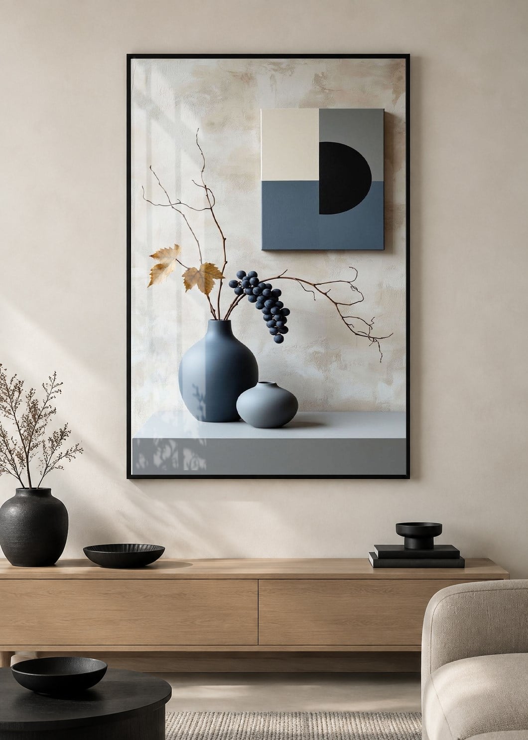 Geometrik Detaylı Siyah Vazolar Alüminyum Çerçeveli Modern Cam Duvar Tablosu
