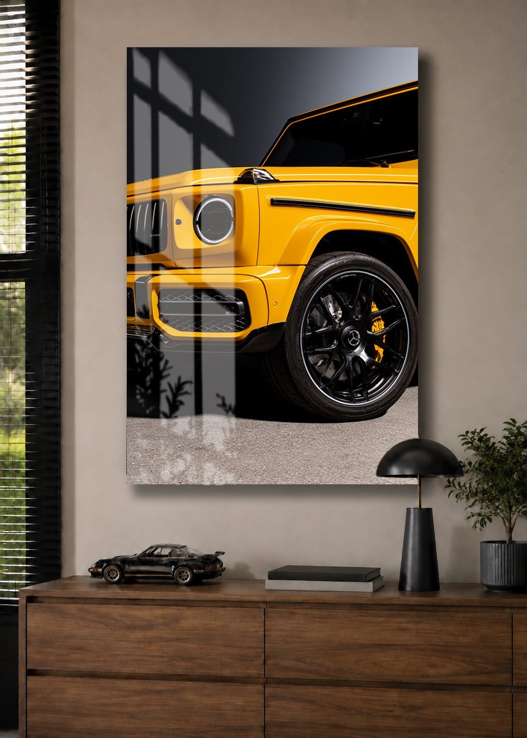 Sarı Mercedes G63 AMG Cam Tablo