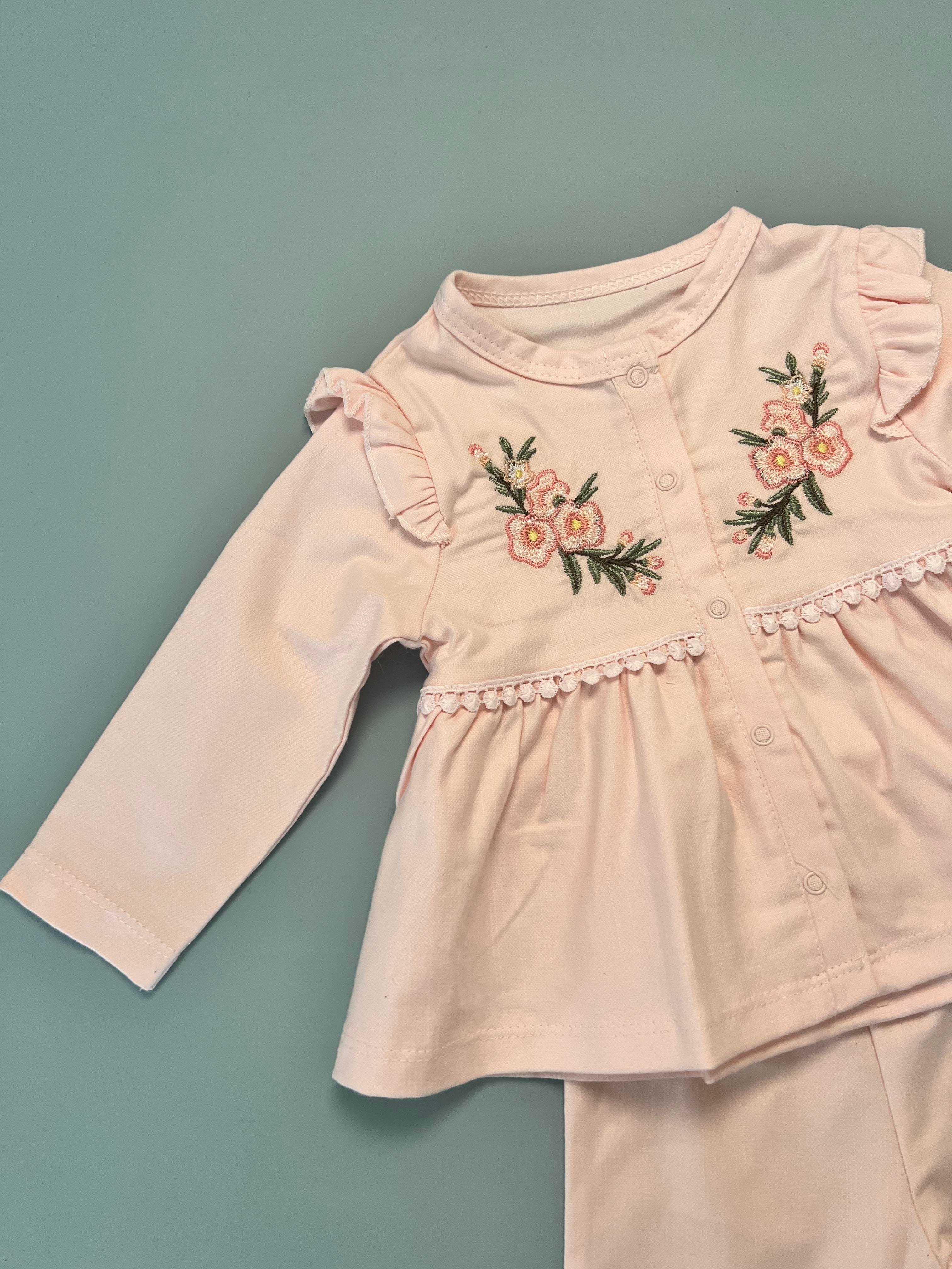 Pembe Nakış Desenli Takım