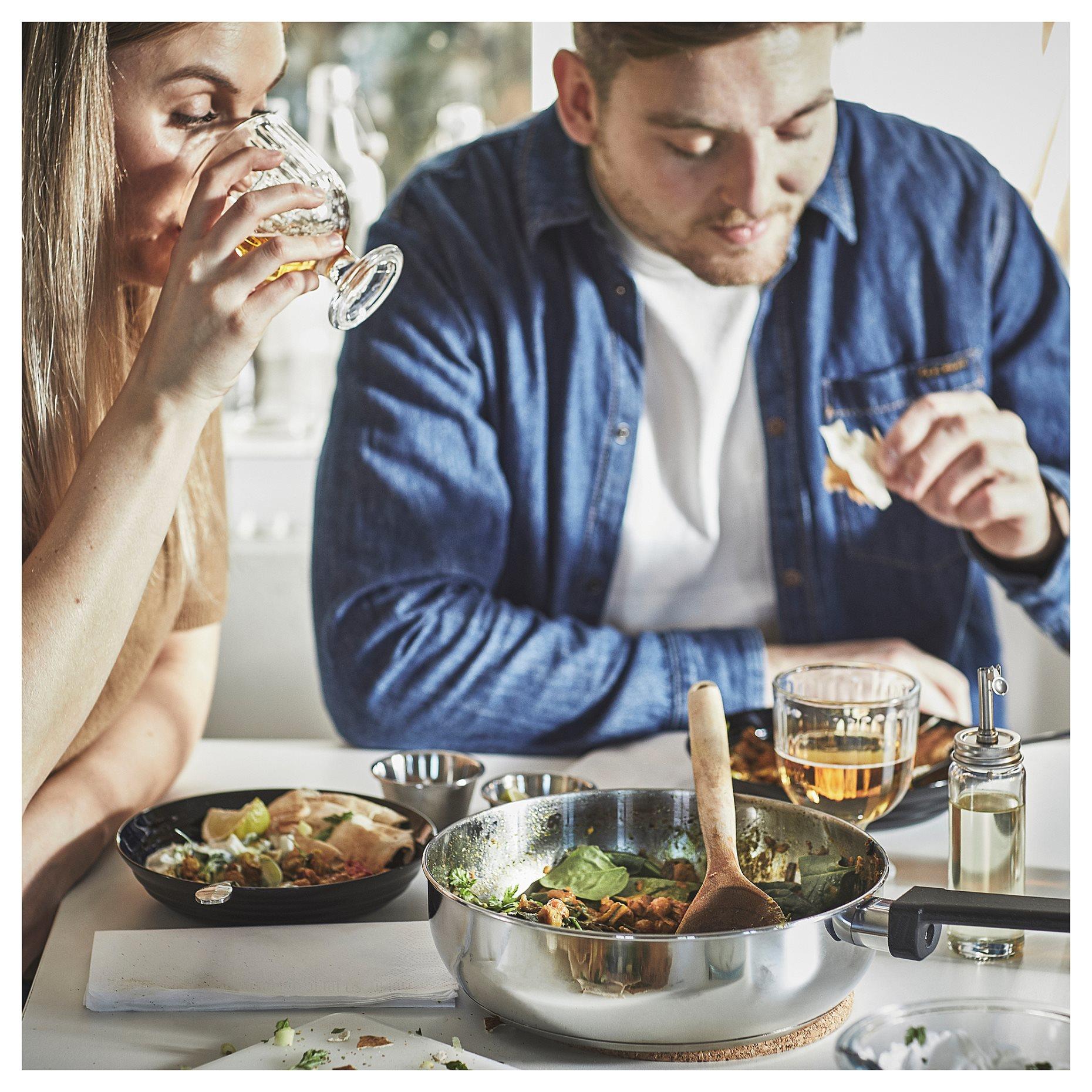 IKE MIDDAGSMAT SOTE TAVASI CAM-PASLANMAZ ÇELİK 24 CM 50545225