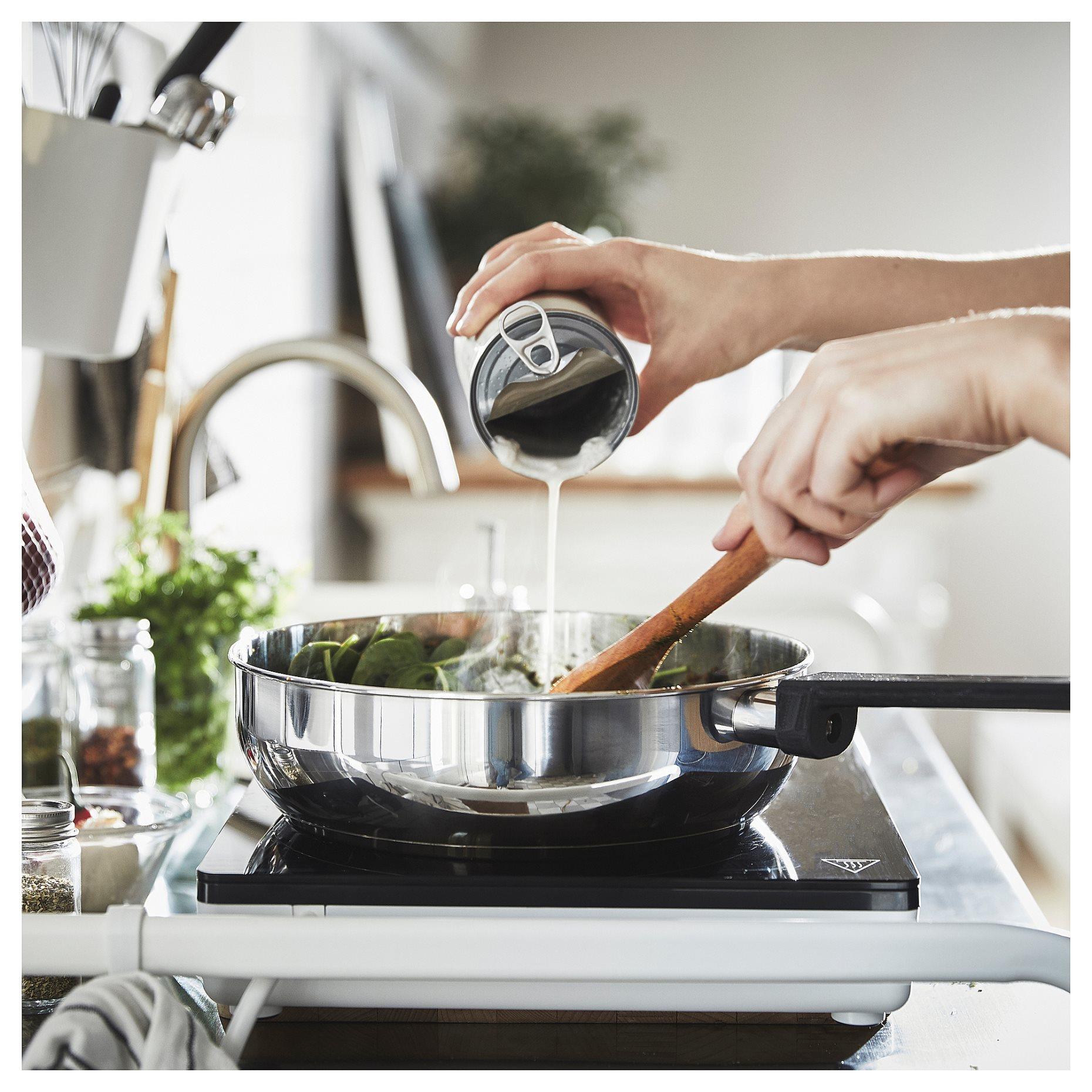 IKE MIDDAGSMAT SOTE TAVASI CAM-PASLANMAZ ÇELİK 24 CM 50545225