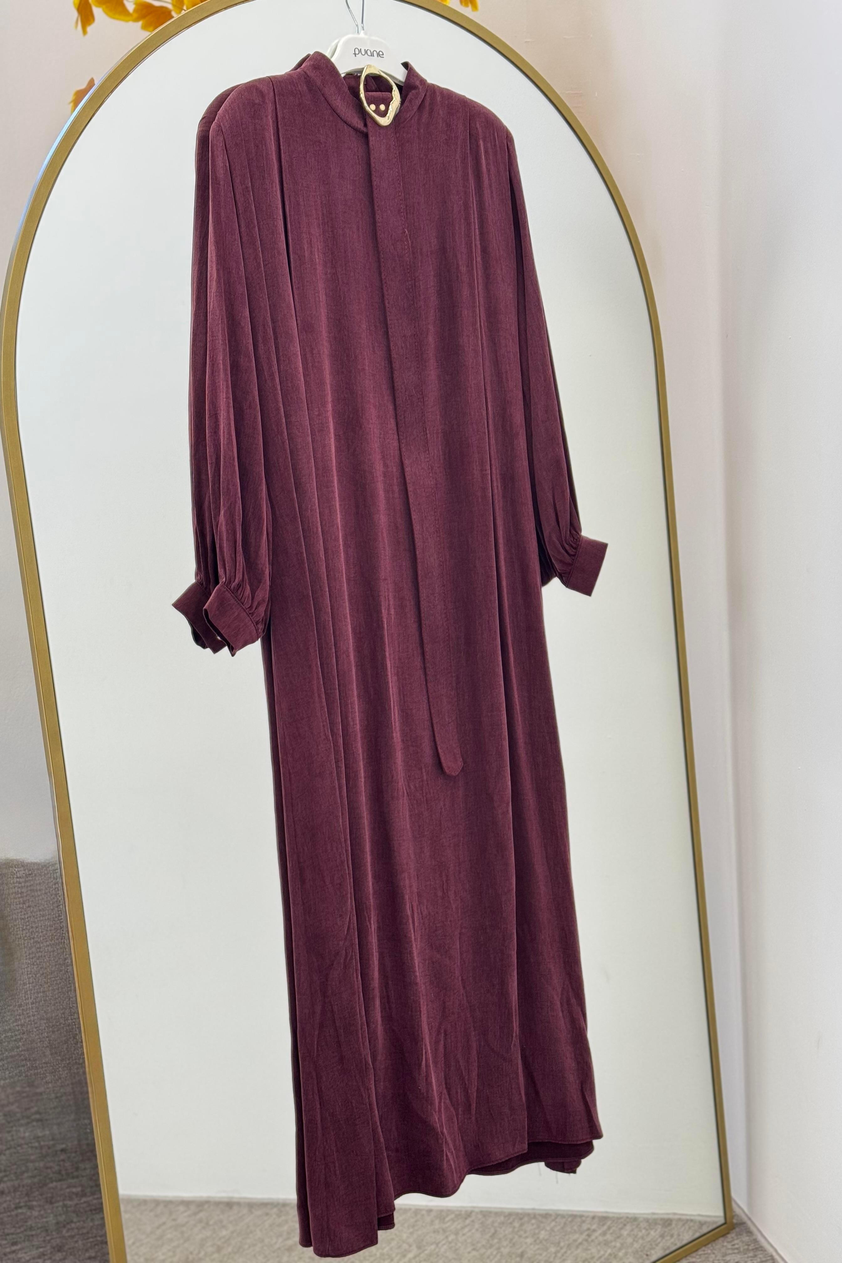 MUN OMUZ DETAYLI GOLD TOKA KEMERLİ ELBİSE 12598