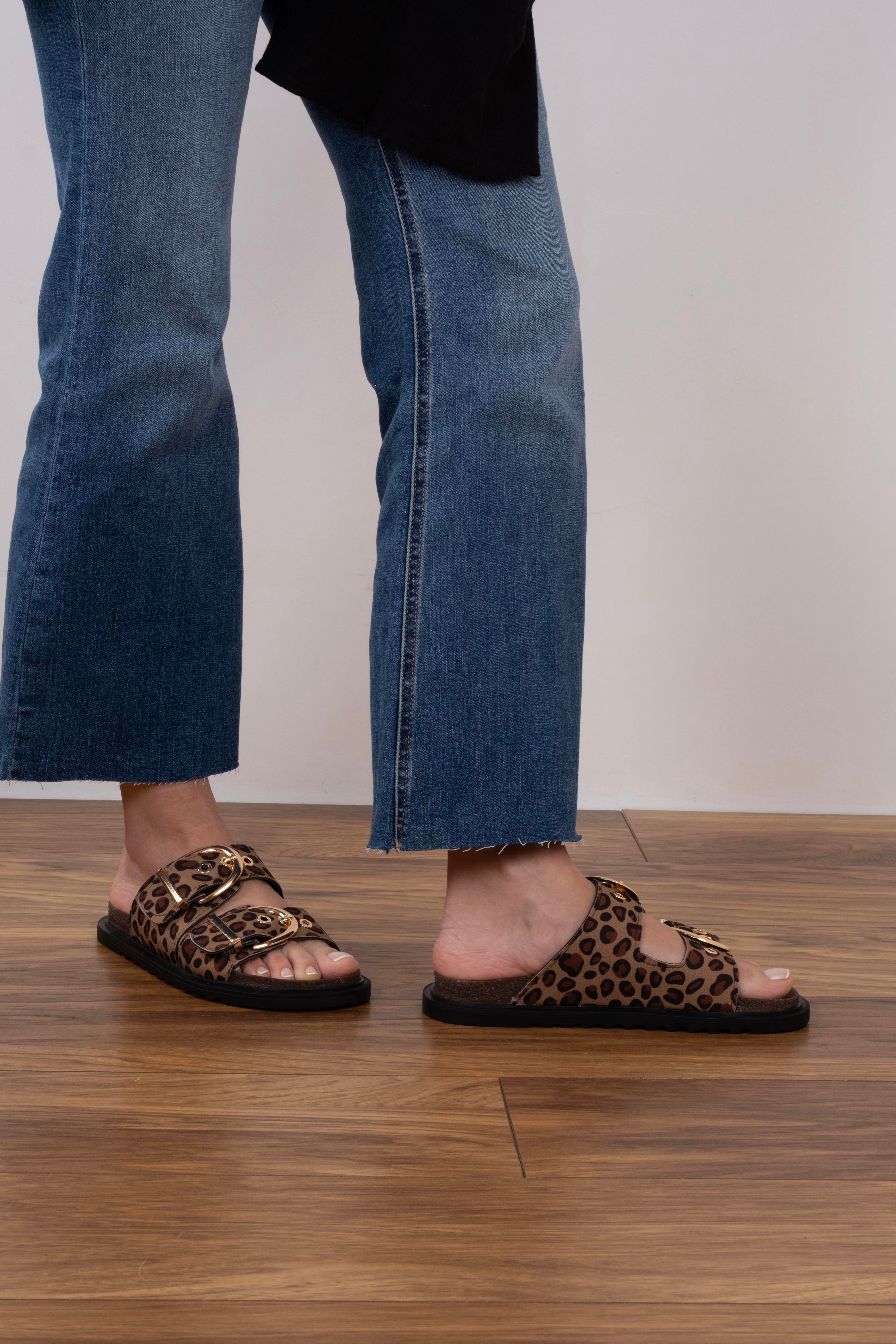 Ganie Model İki Kemerli Terlik Leopar