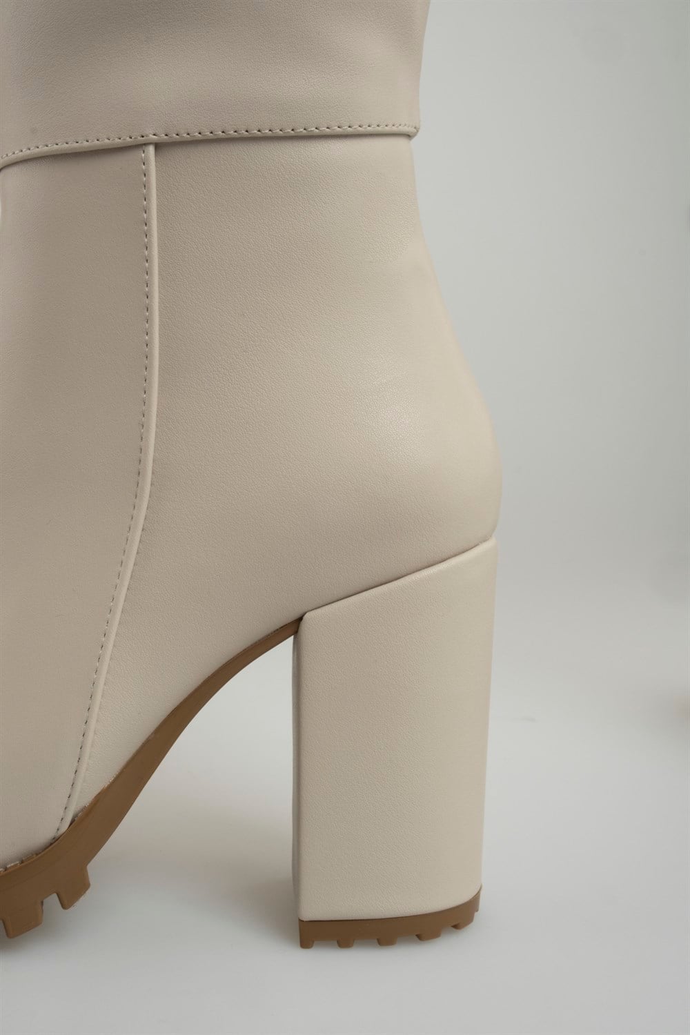 Giona Model Platform Topuklu Çizme Bej