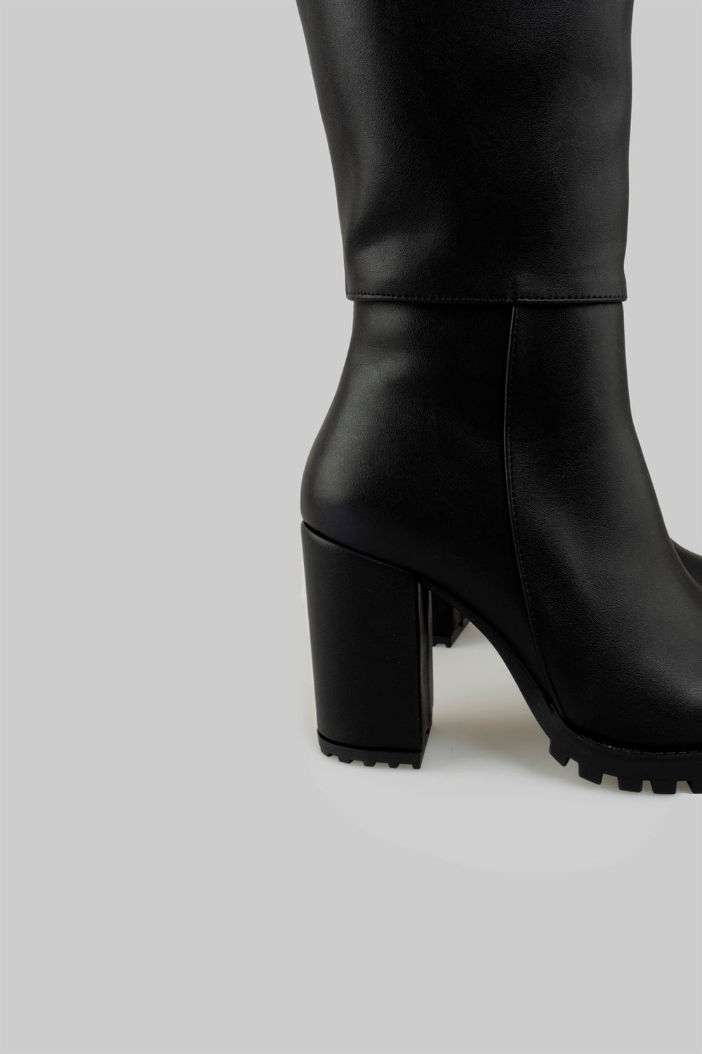 Giona Model Platform Topuklu Çizme Siyah
