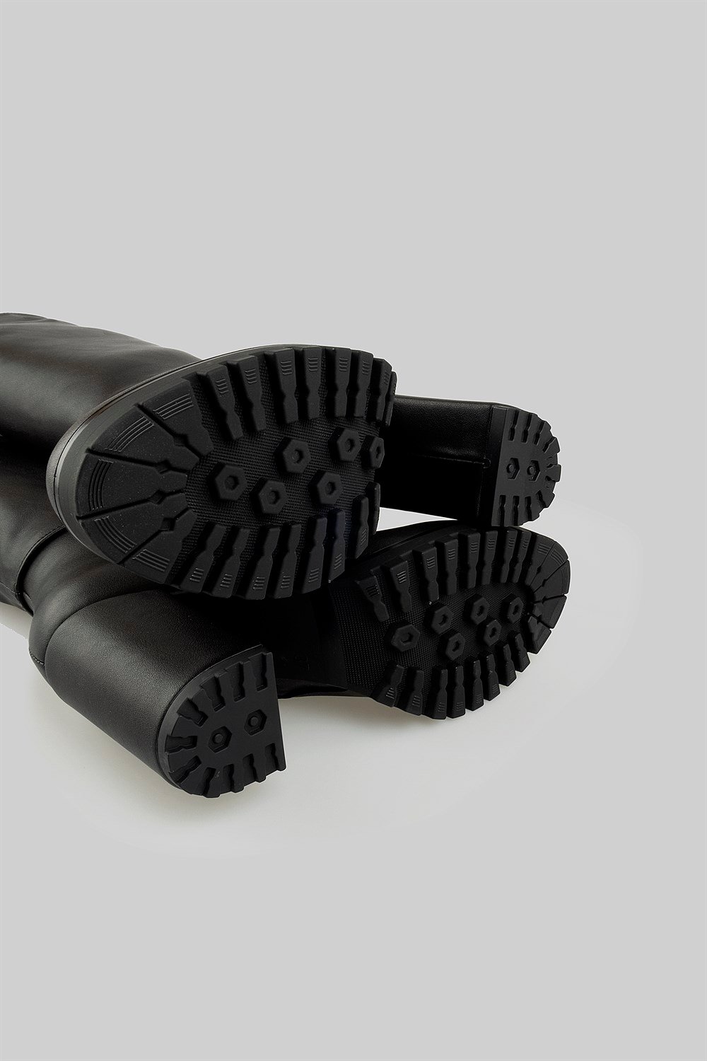 Giona Model Platform Topuklu Çizme Siyah