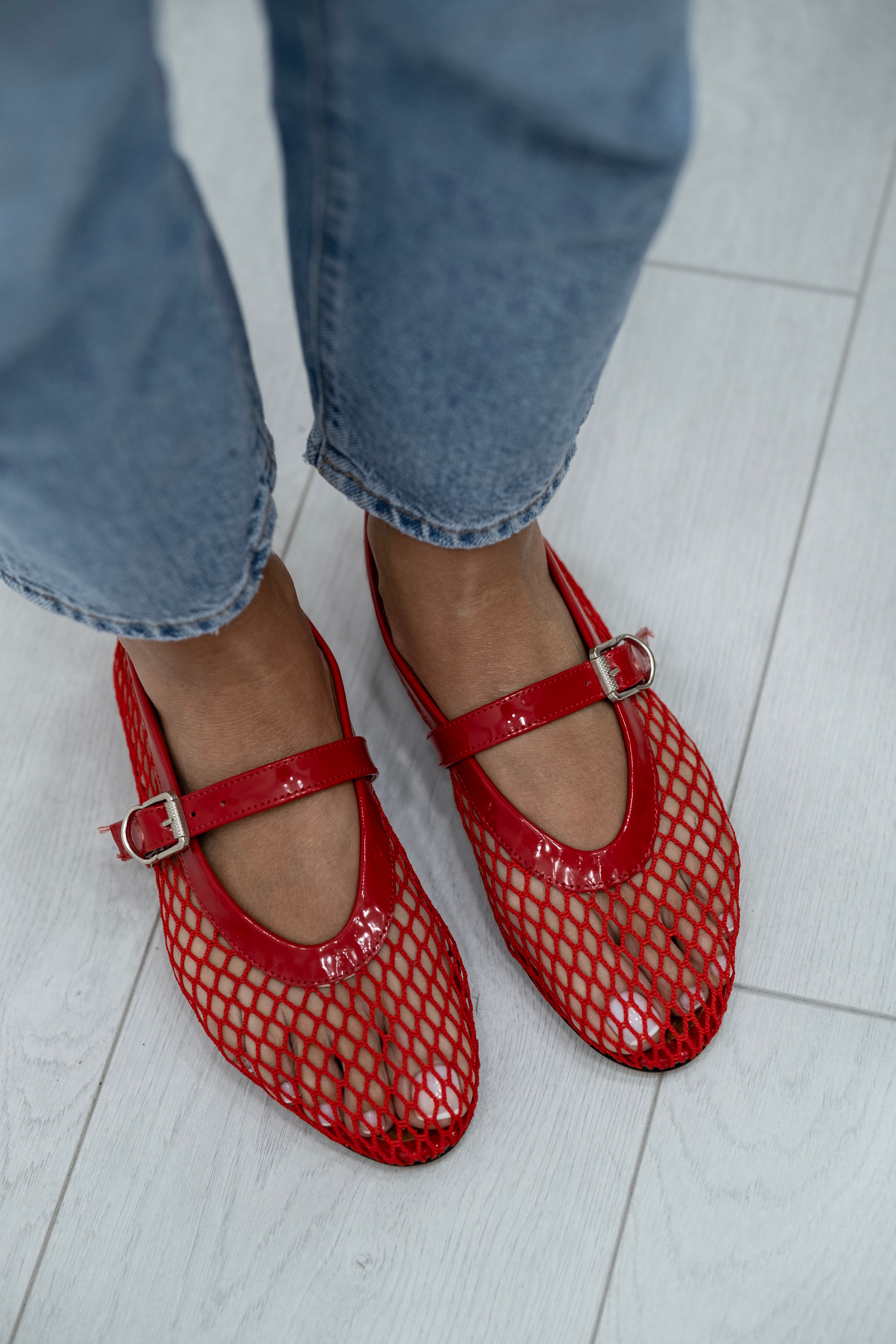Ponni Model Kemerli Fileli Babet Kırmızı