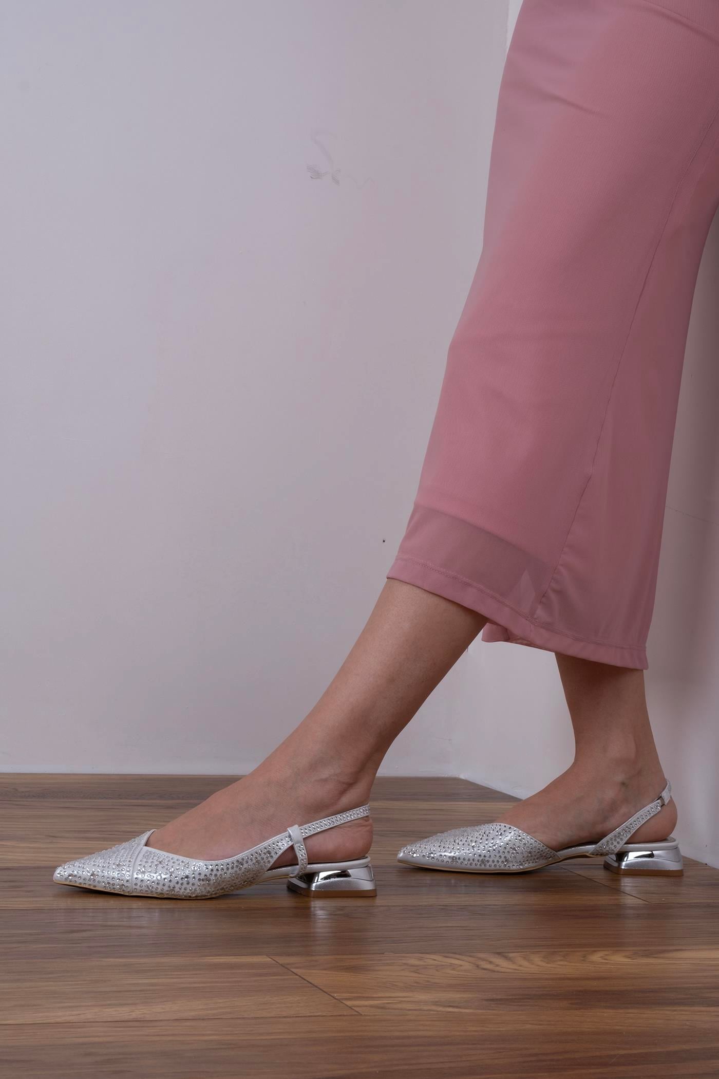 Stana Model Taş Detaylı Babet Gümüş