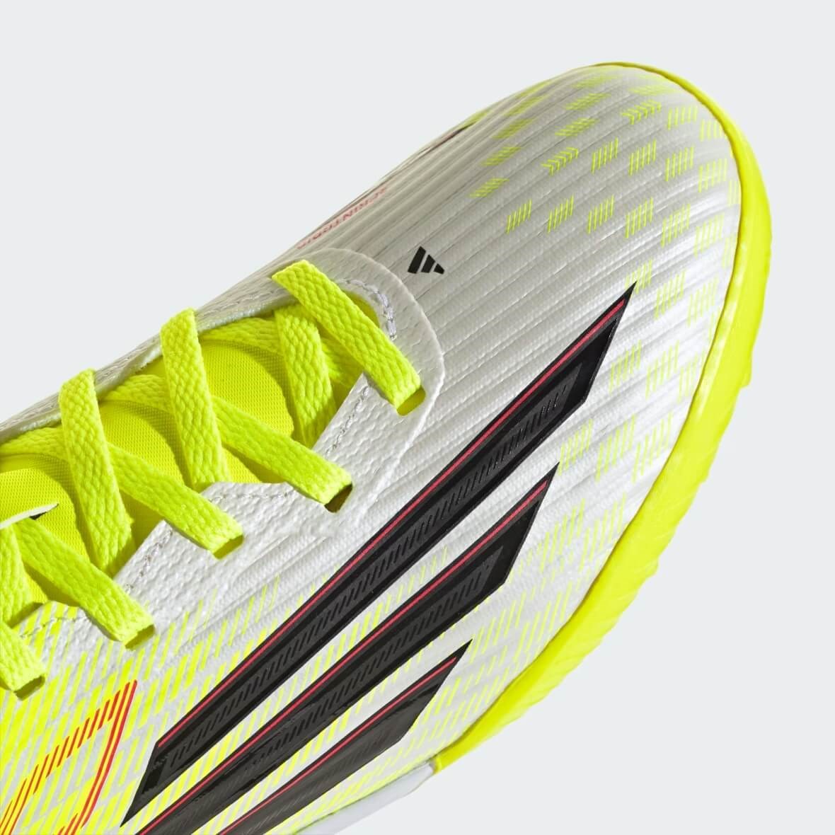 Adidas F50 League TF J Çocuk Halı Saha Kramponu - Beyaz / Neon Sarı