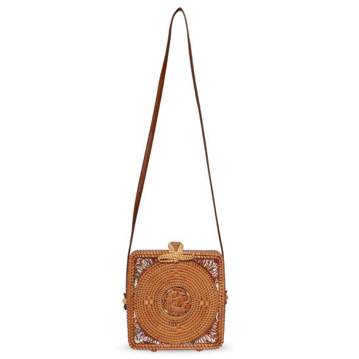 Bagoist 20 cm Desenli Kare Rattan Çanta