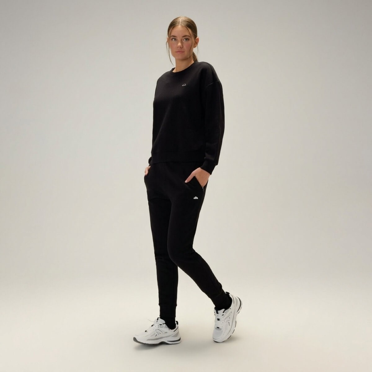 Ellesse 5WF3540-BK Kadın Sweatshirt - Siyah