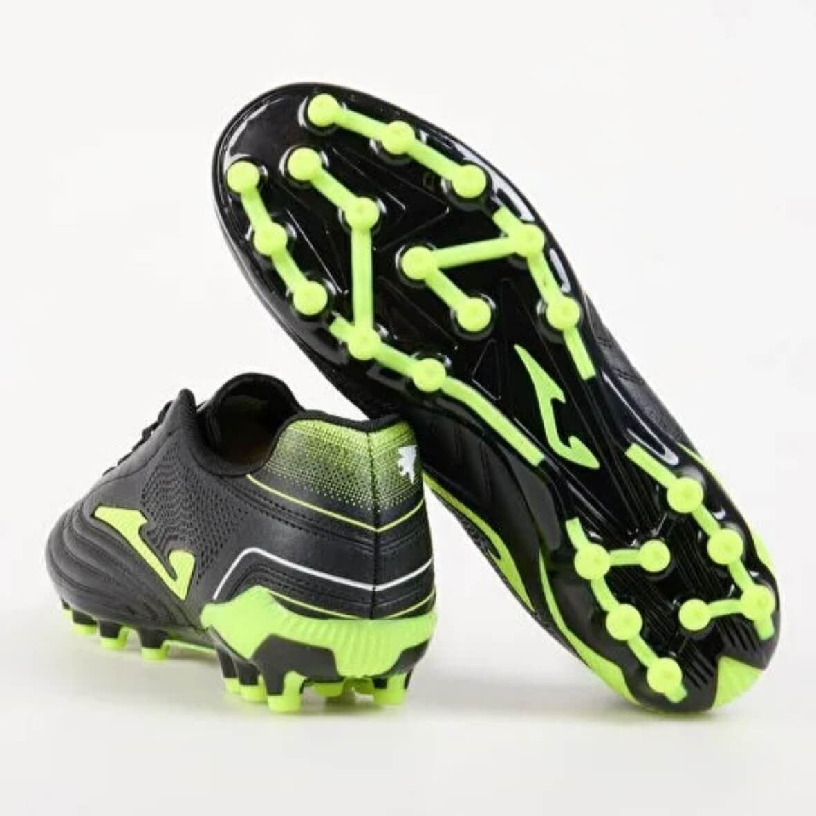 Joma Toledo Jr 2501 Black Artificial Grass Çocuk Halı Saha Ayakkabısı - Siyah