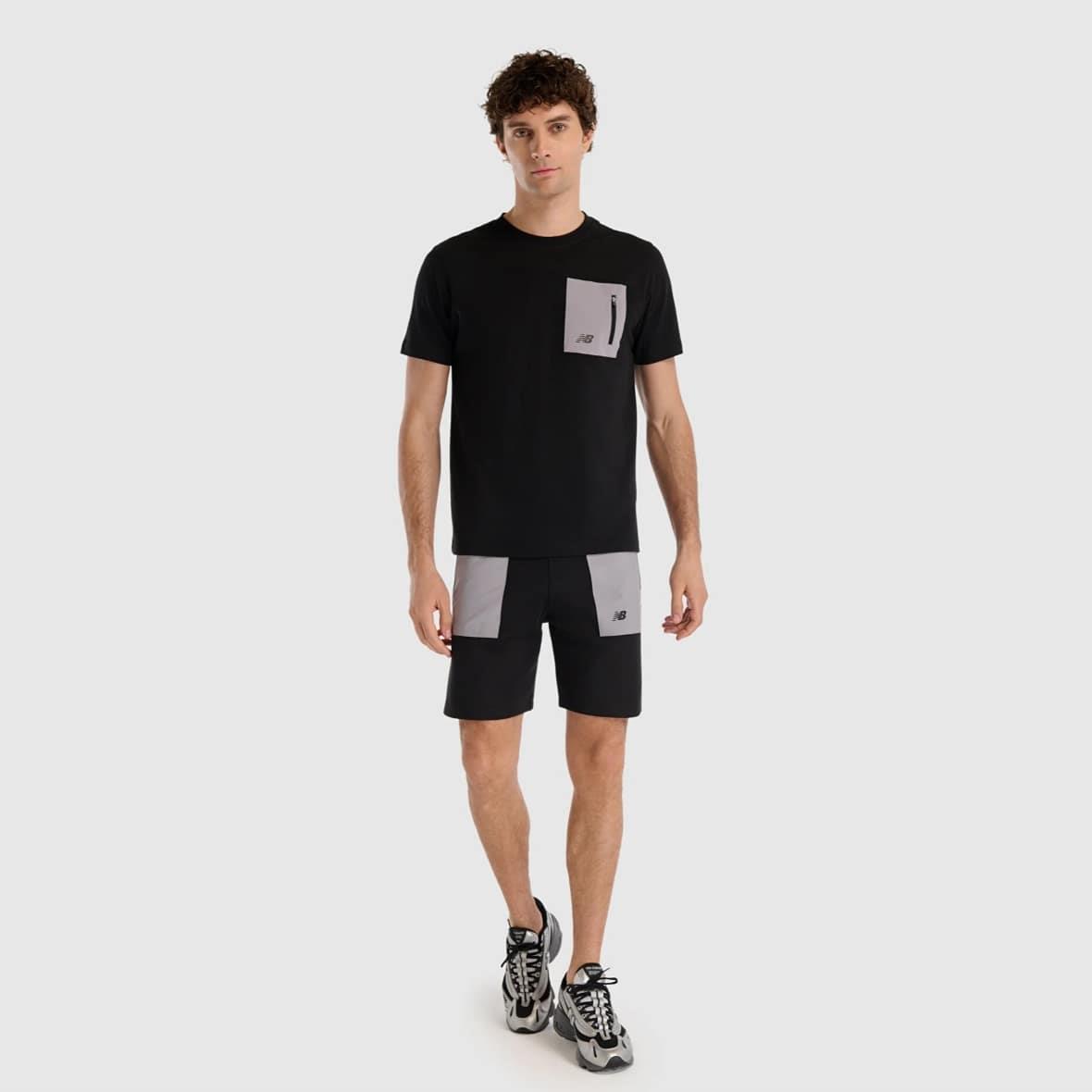 New Balance MNT1516-BK Erkek T-Shirt - Siyah