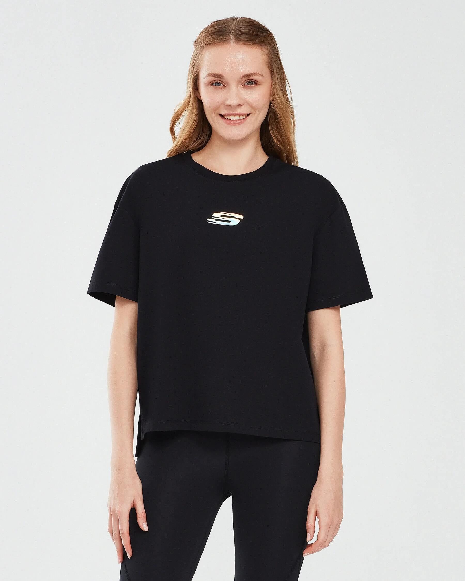 Skechers Graphic T-Shirt W Short Sleeve  S241011-001 Kadın T-shirt - Siyah