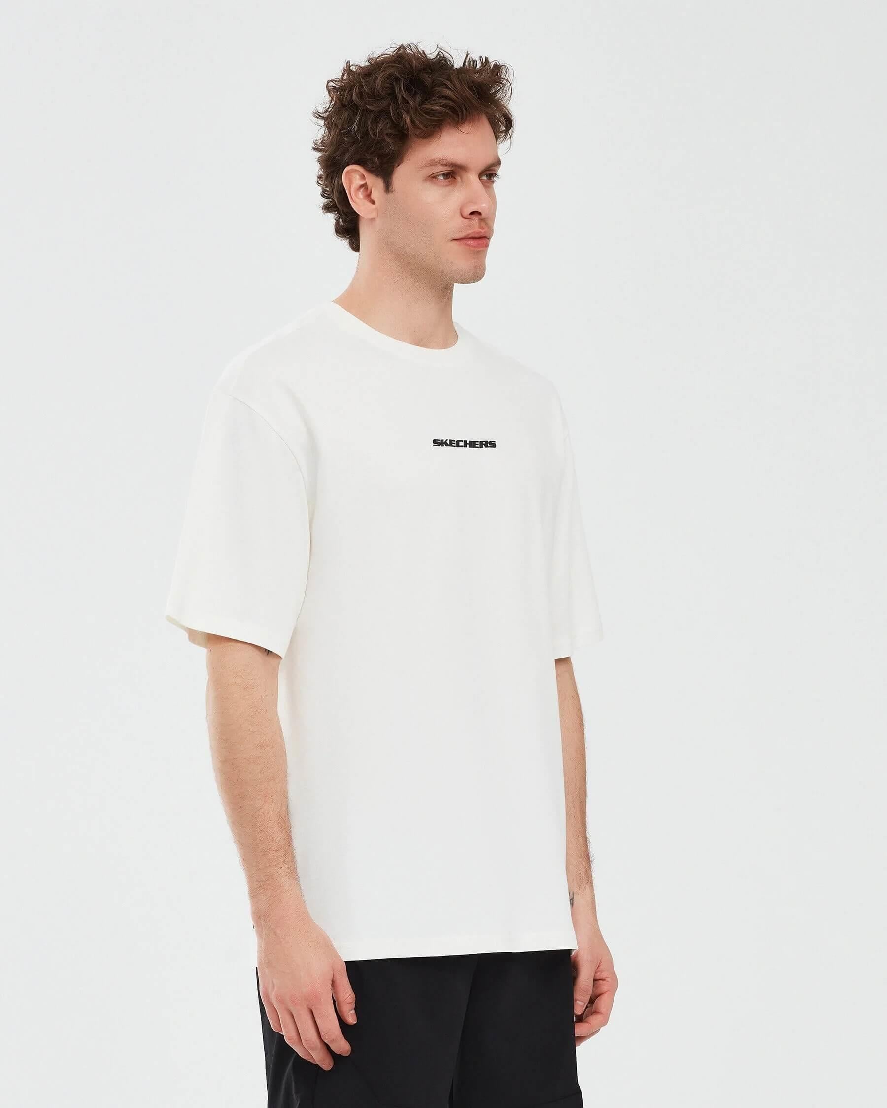 Skechers M Graphic Tee Oversize S232404-102 Erkek T-Shirt - Beyaz