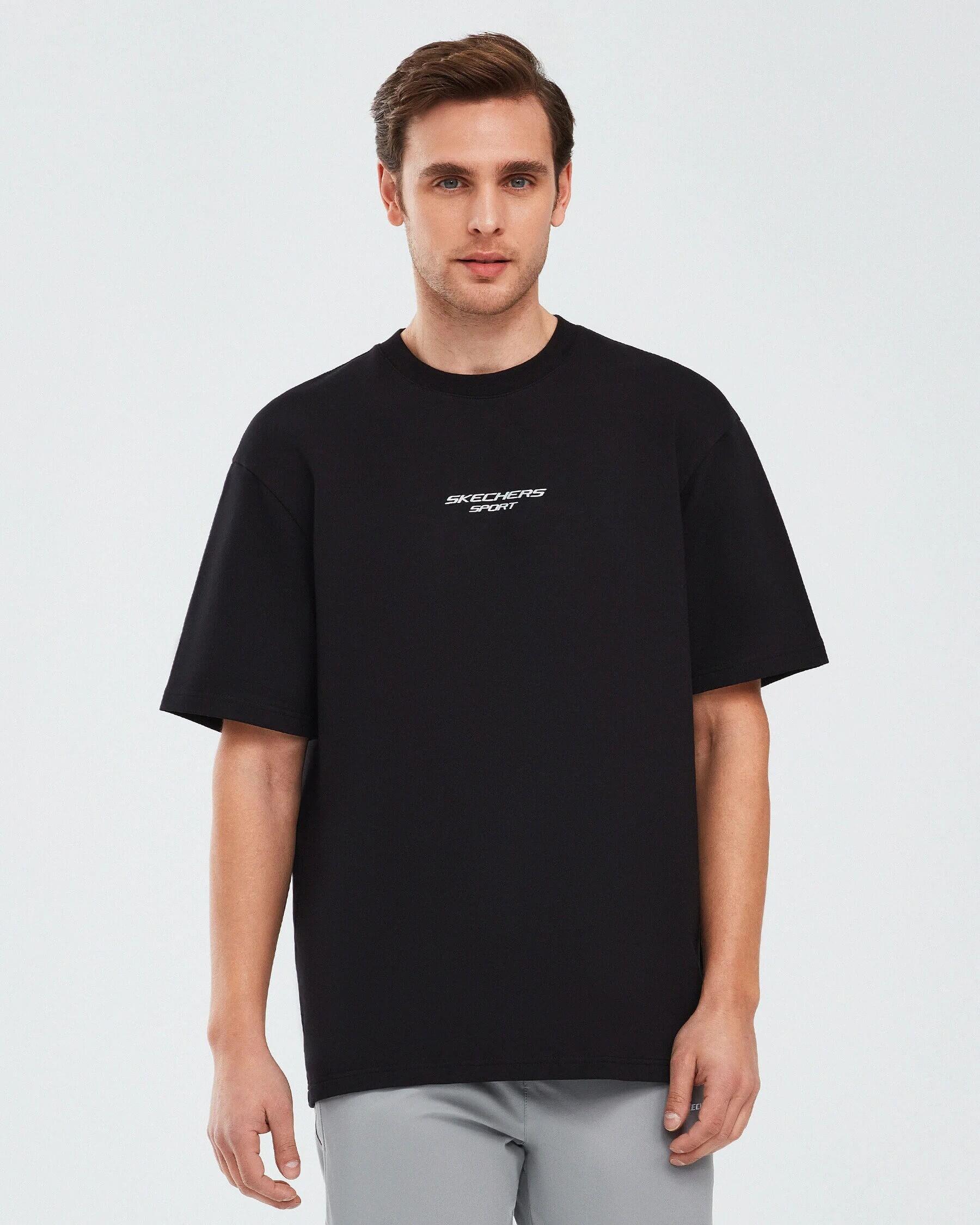 Skechers M Graphic Tee Reflect Logo Oversize S231094-001 Erkek T-Shirt - Siyah