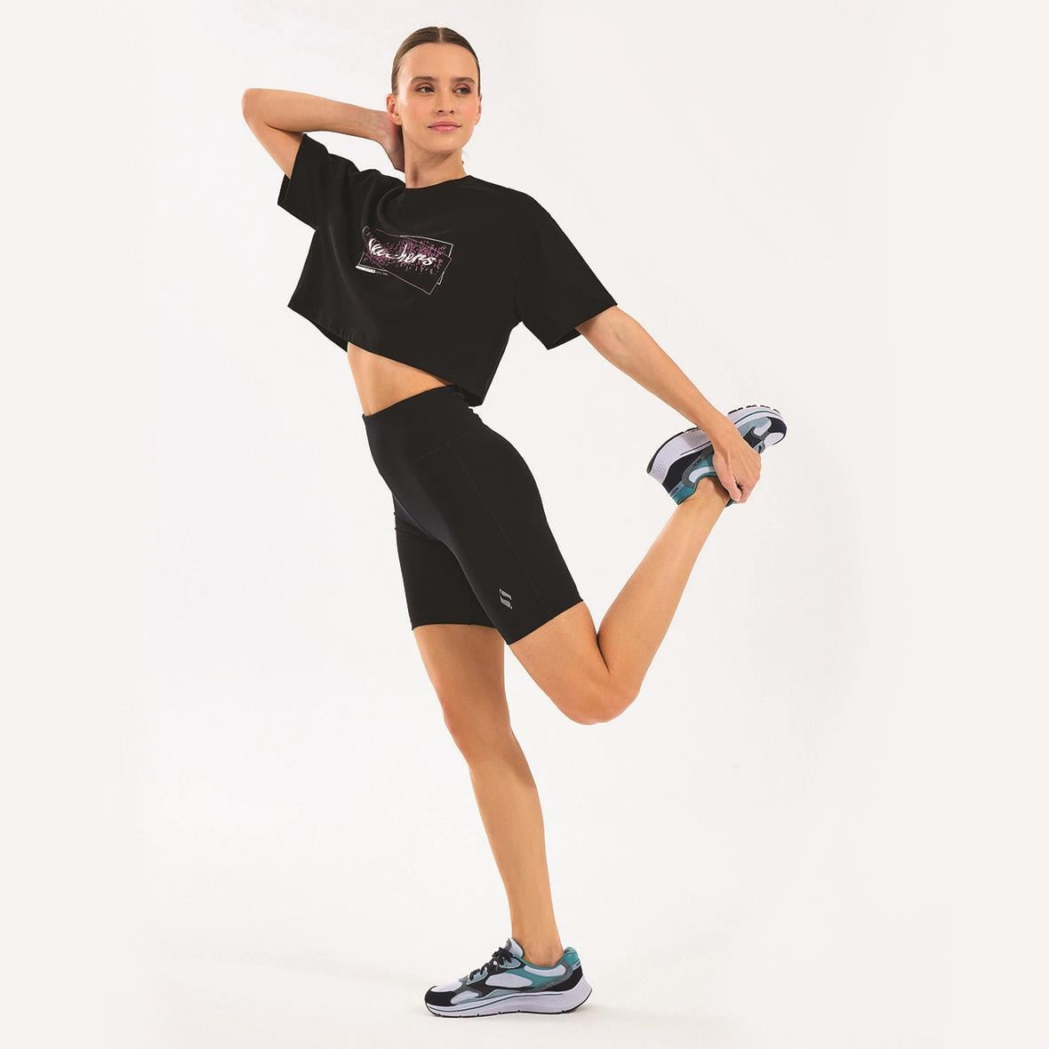 Skechers W Crop Fit Graphic Tee S2510144-001 Kadın T-shirt - Siyah