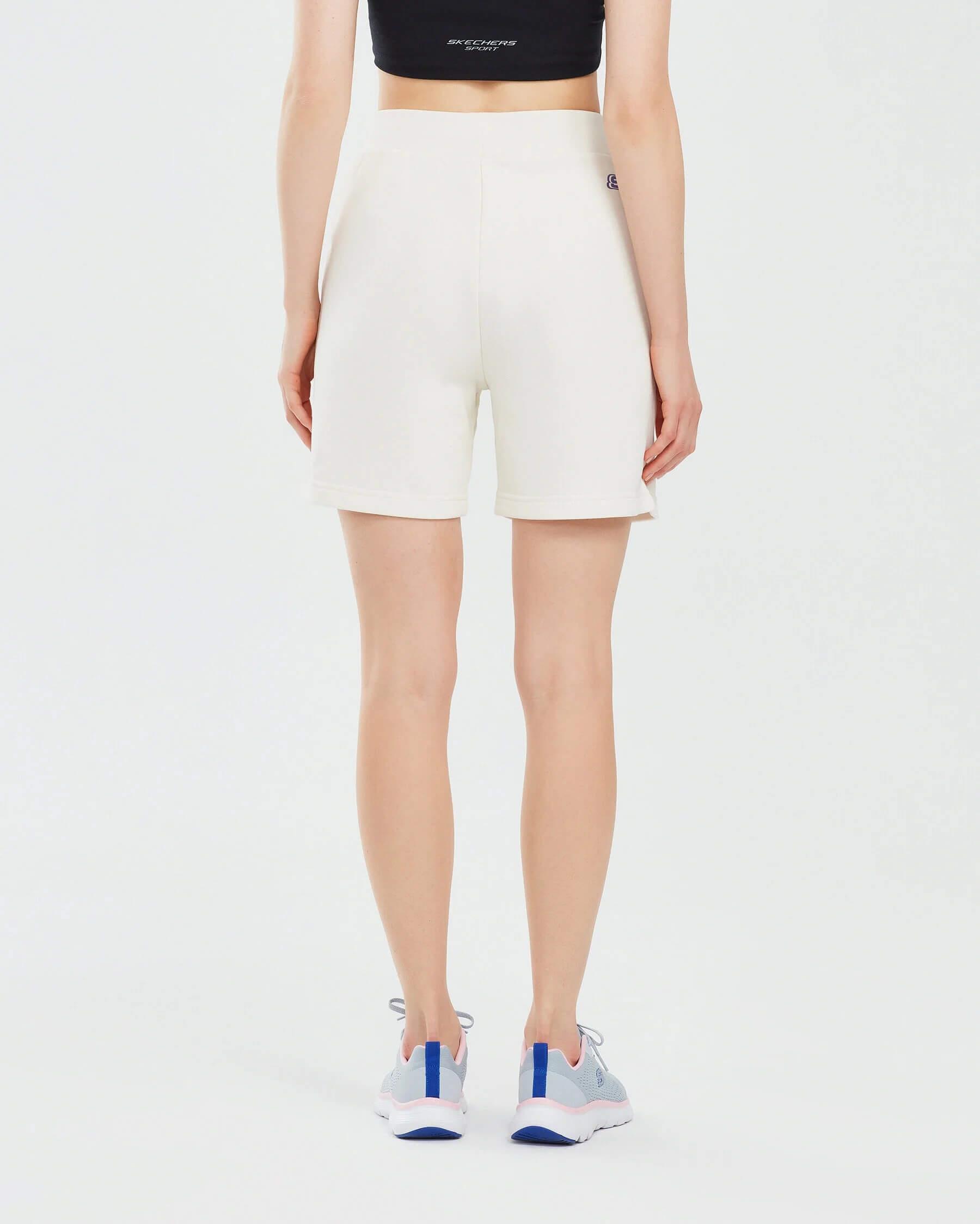 Skechers W Essential 5 Inch Sweat S241198-102 Kadın Şort - Beyaz
