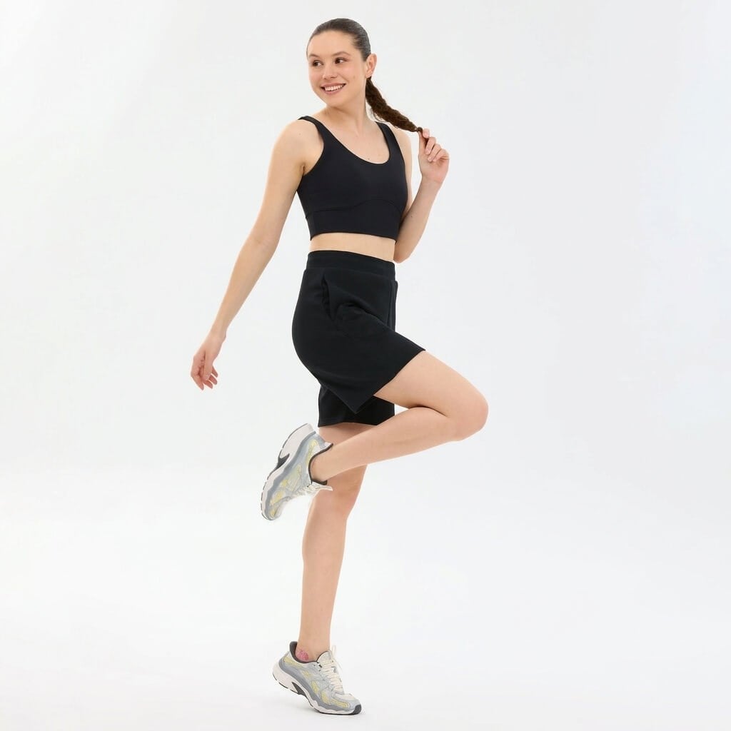 Skechers W Essential 5 inch Sweat Short S2610001-3817 Kadın Şort - Siyah