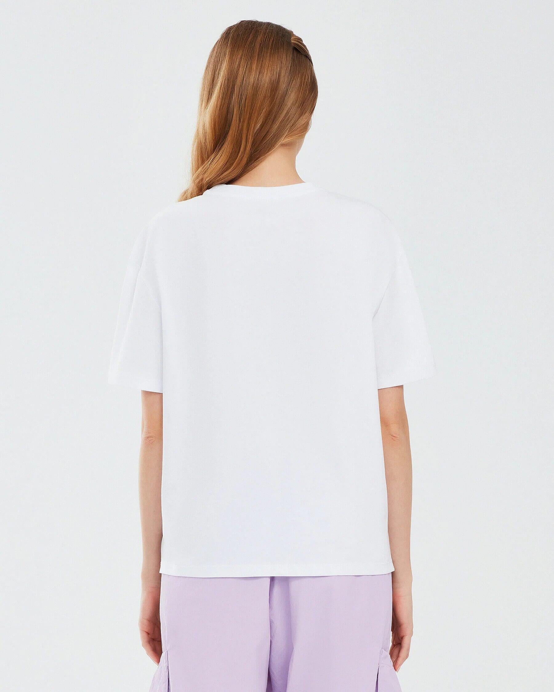 Skechers W Graphic Tee Loose Fit S241012-100 Kadın T-shirt - Beyaz