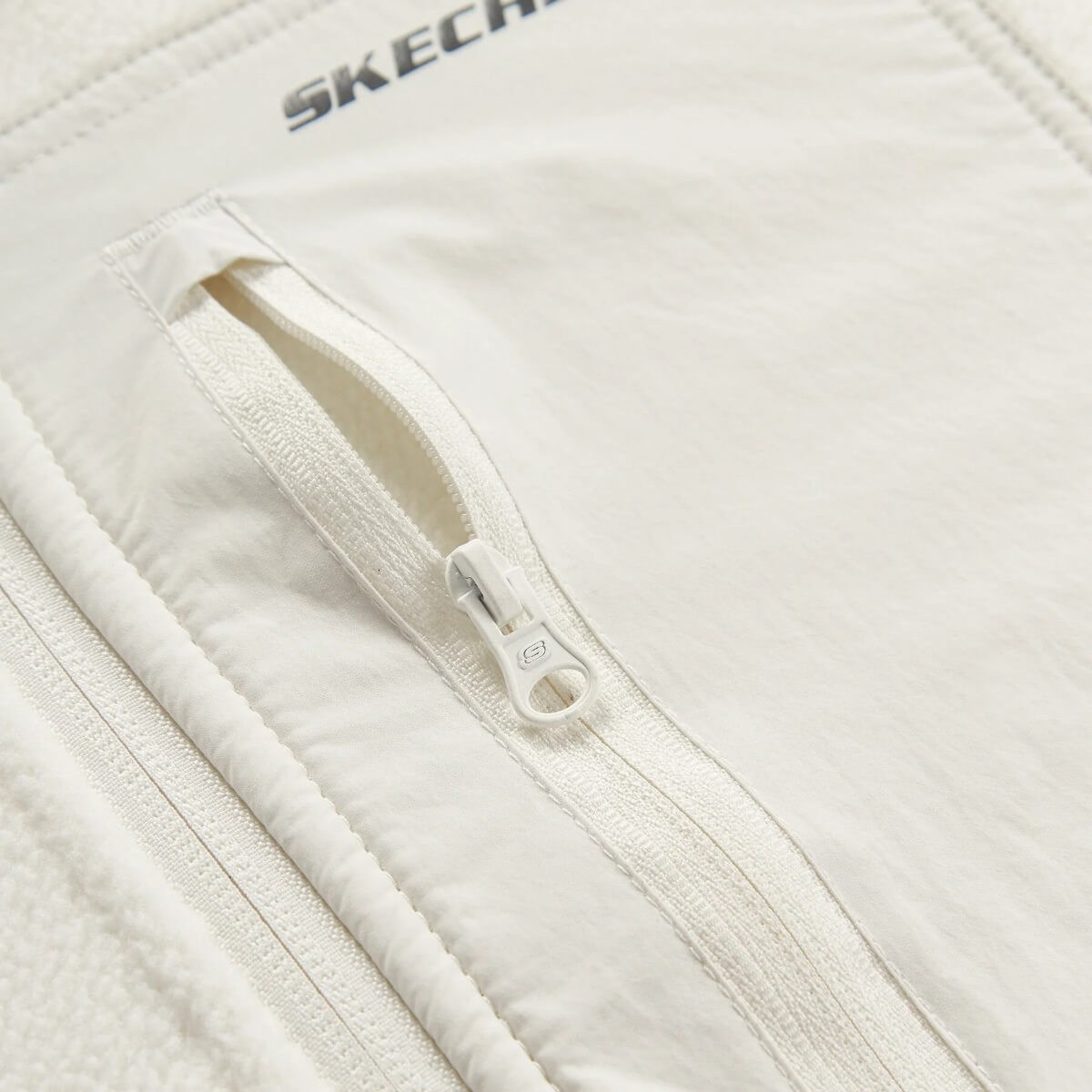 Skechers W Outdoor Fleece Core Light Full Zip Jacket S2620082-3855 Kadın Mont - Beyaz