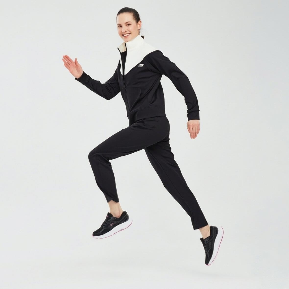 Skechers W Performance Coll.Track Suit S241210-3817 Kadın Eşofman Takımı - Siyah