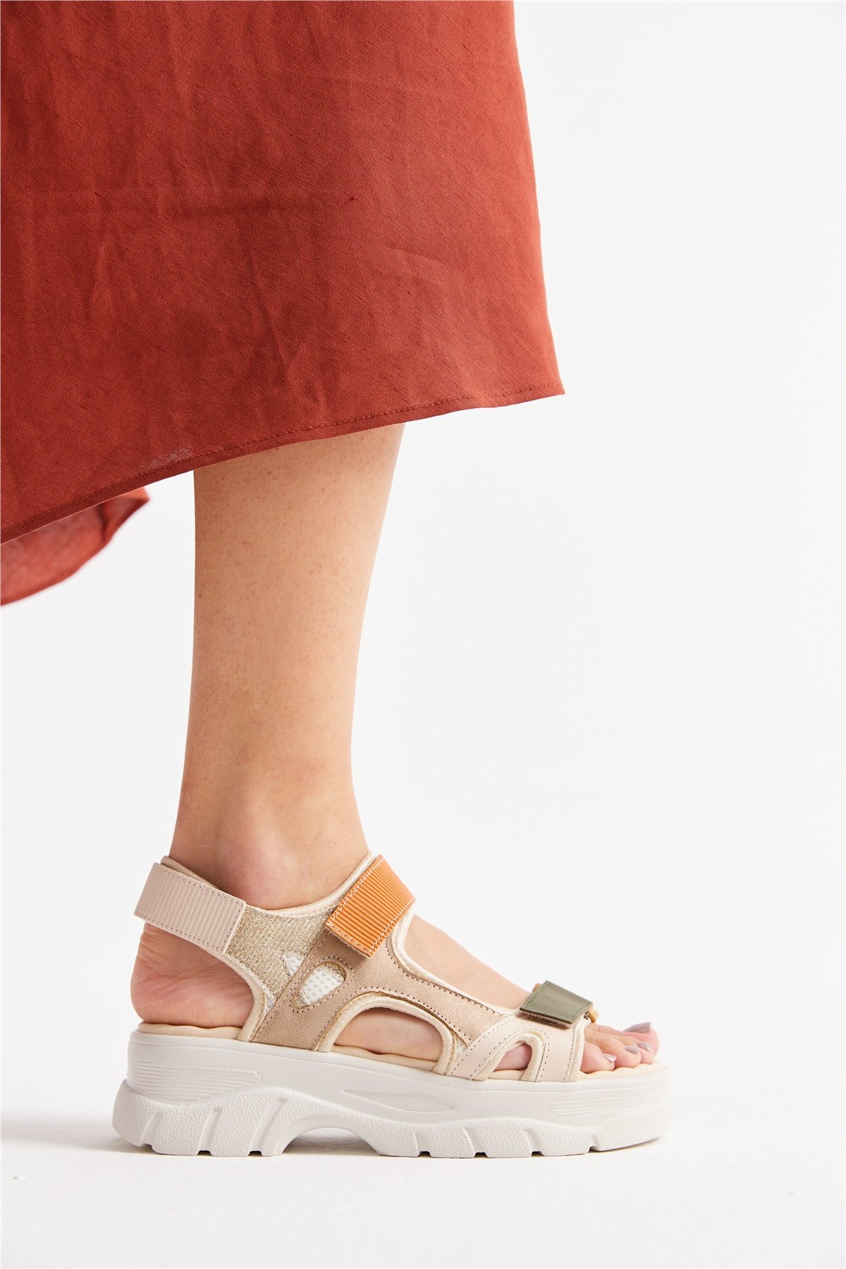 Dimple Kadın Spor Sandalet Bej Multi