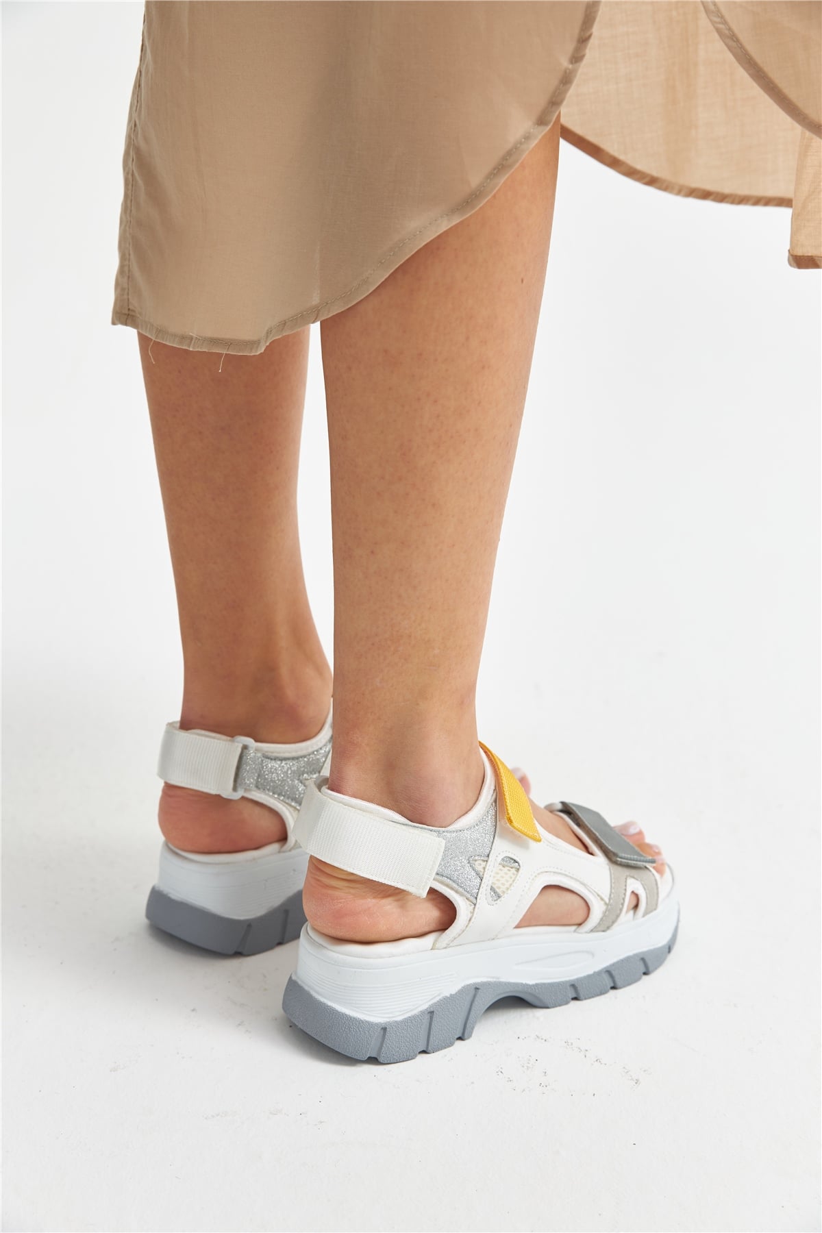 Dimple Kadın Spor Sandalet Beyaz Multi